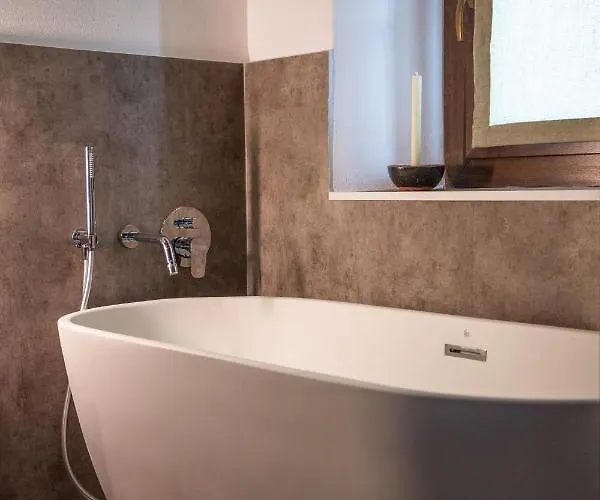 Dimidium Bed & Breakfast 3*